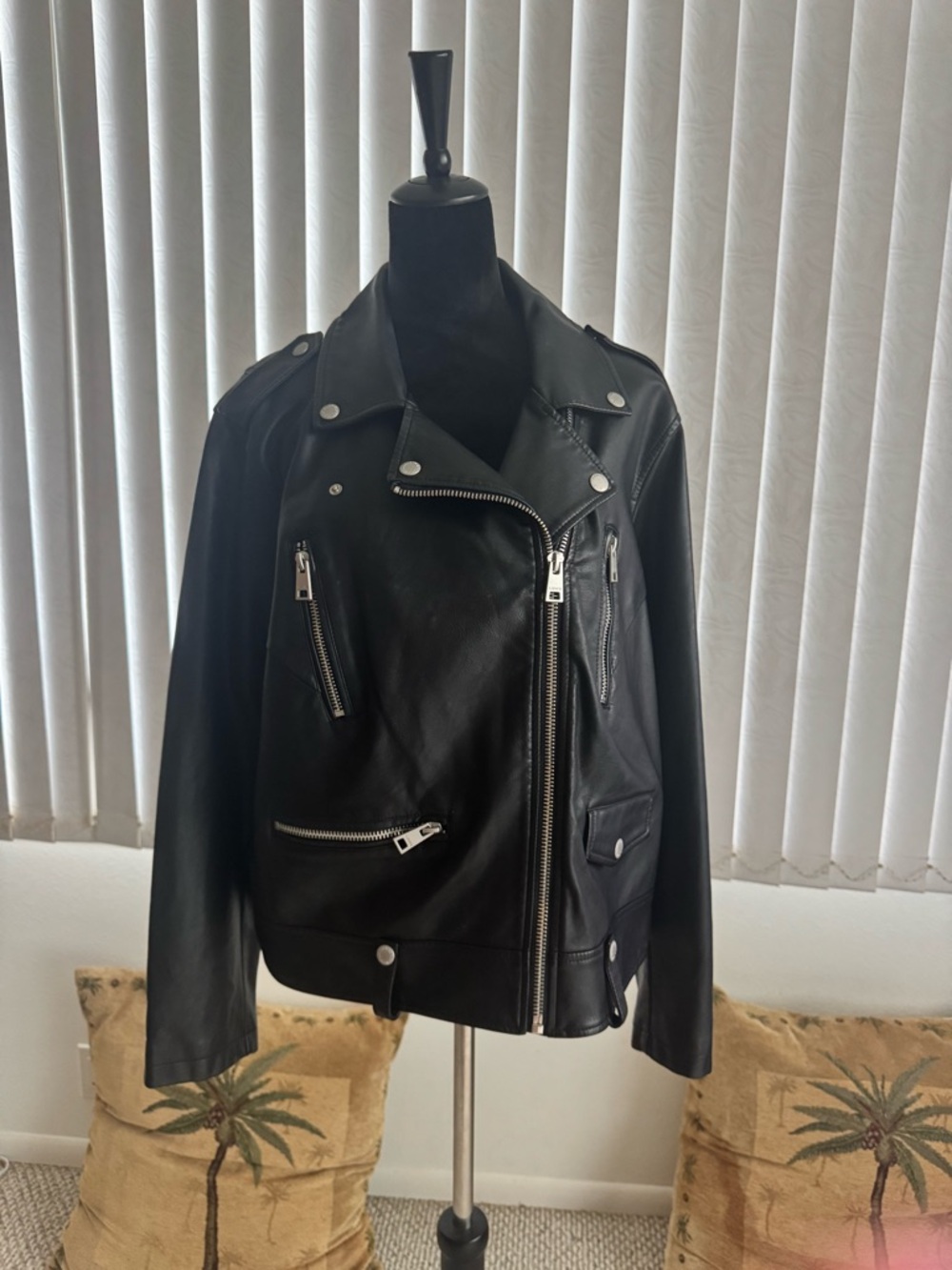 Levi’s Black Faux Leather Moto Jacket Silver Hardware Size 2X